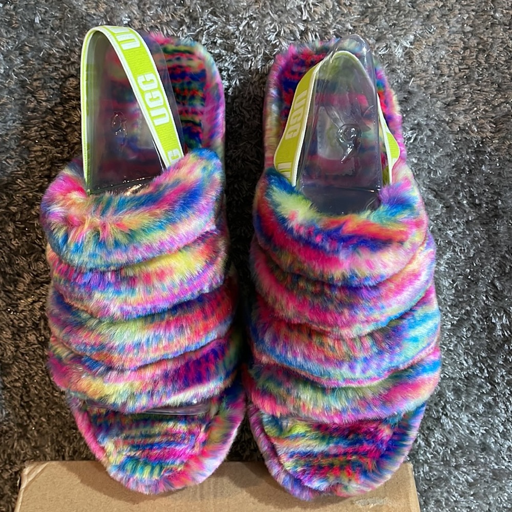 NWB UGG K Fluff Yeah Pixelate - Picture 8 of 10